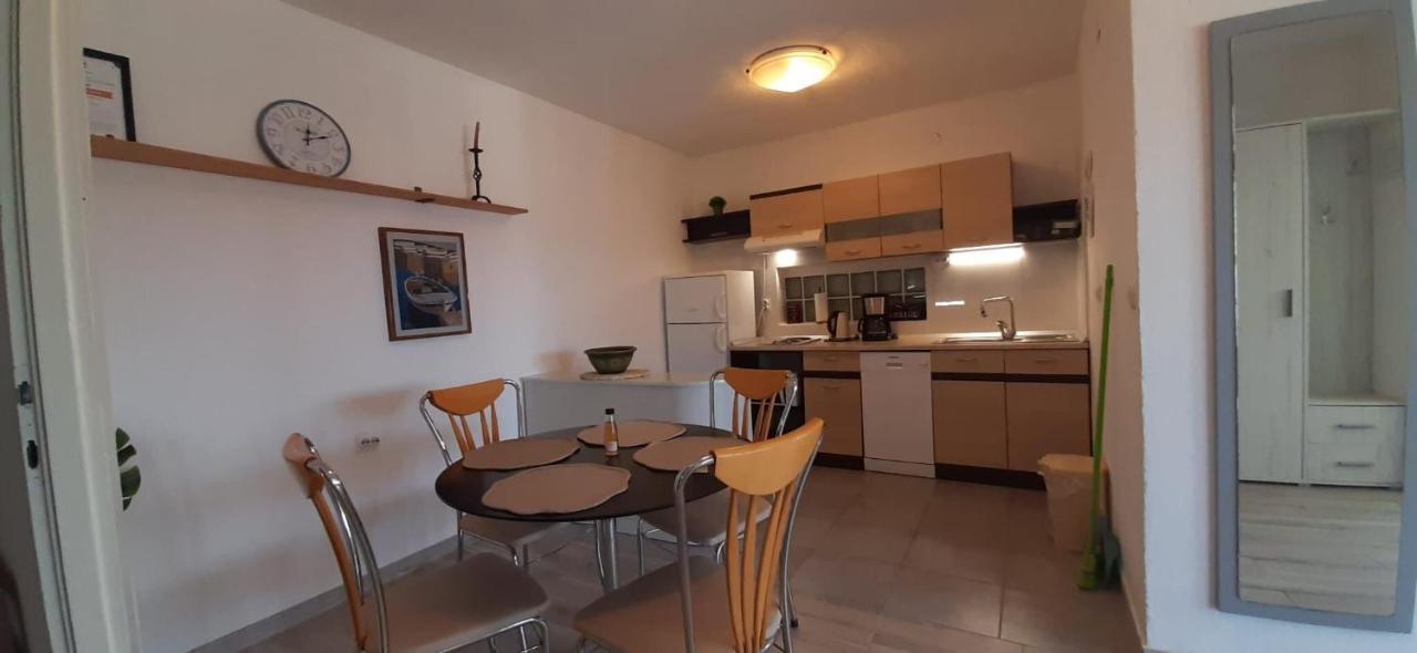 Apartment Mezaroca Rogoznica  Dış mekan fotoğraf